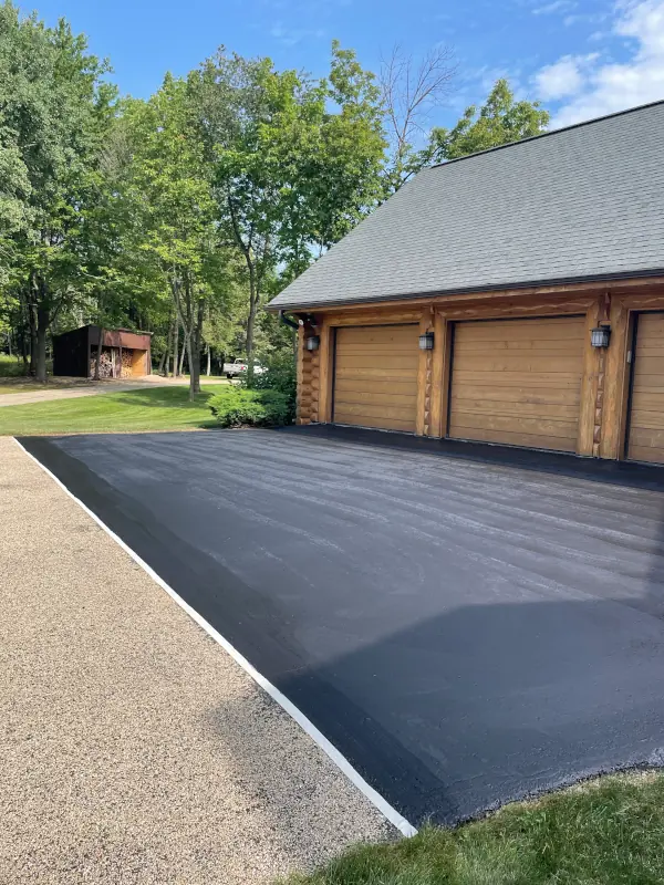 driveway with new sealcoating